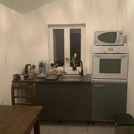 Chambre-studio En Rez-de-jardin